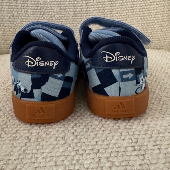 Adidas Disney Mickey VL Court 3.0 Sneaker [Toddler 8] - Picture 5 of 5
